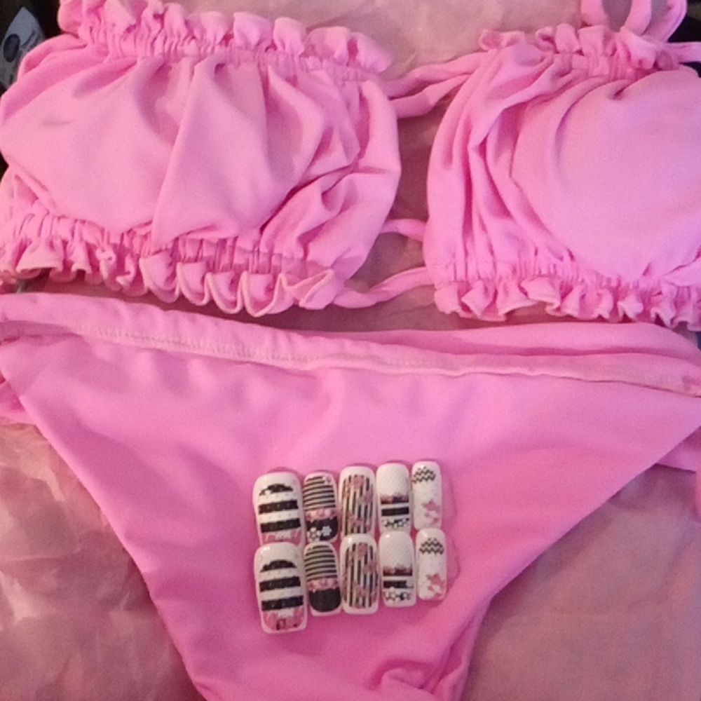 Matching nails and bikini size small number 11